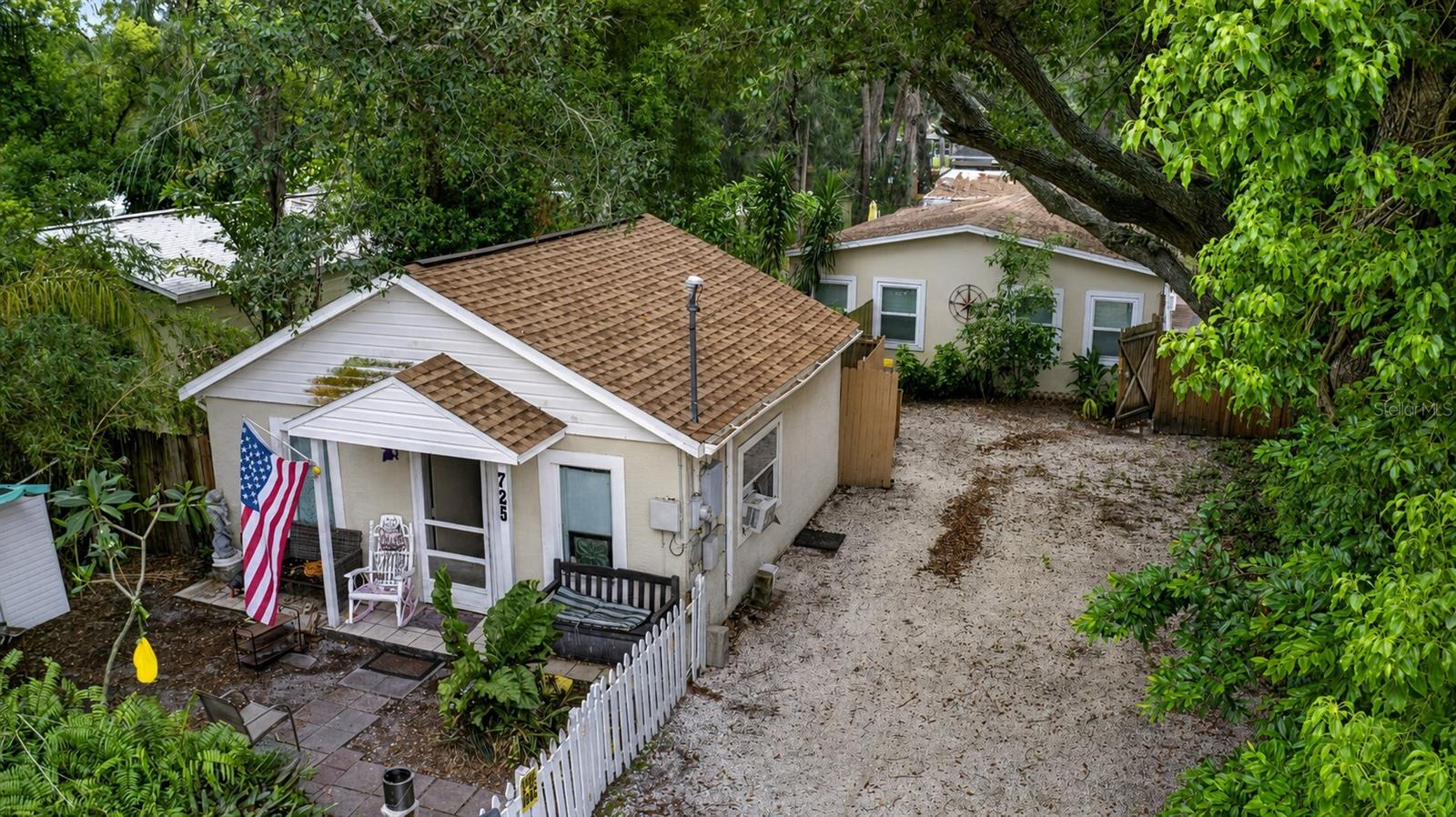 Photo of 725 NEW YORK ST CLEARWATER FL 33756