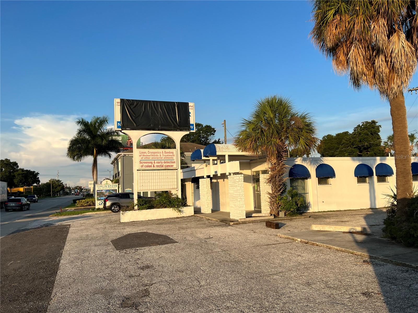 Photo of 3901 HENDERSON BOULEVARD TAMPA FL 33629