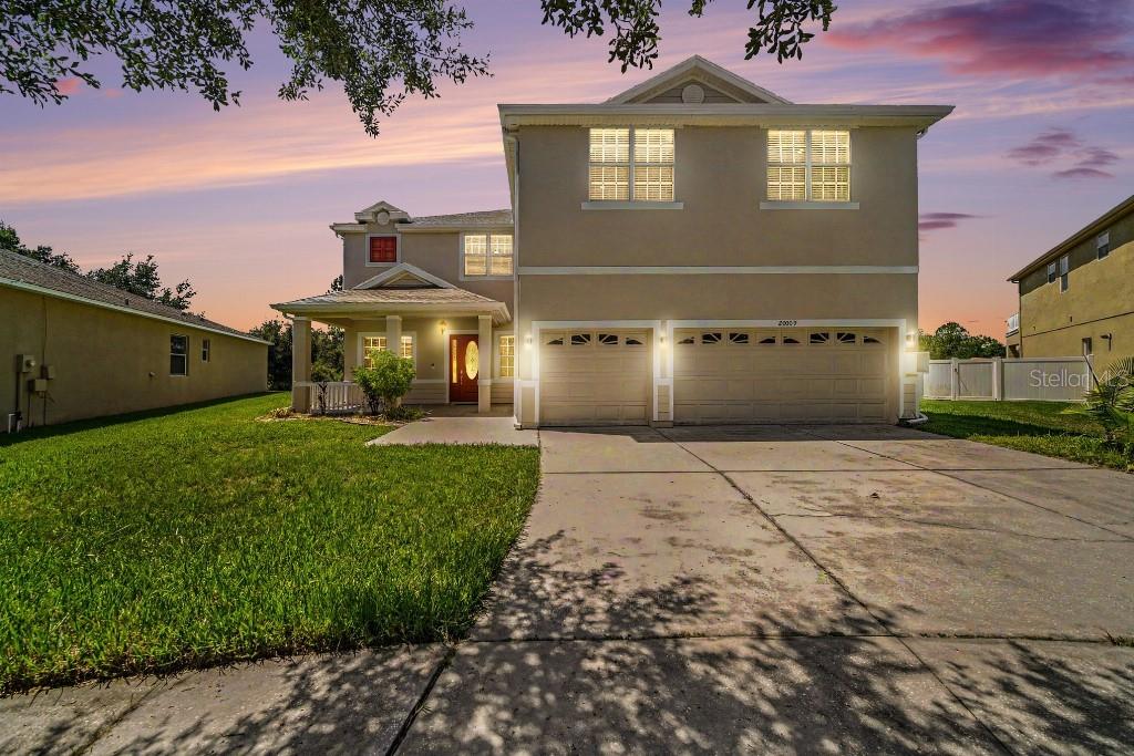 Photo of 20009 OAKFLOWER AVENUE TAMPA FL 33647