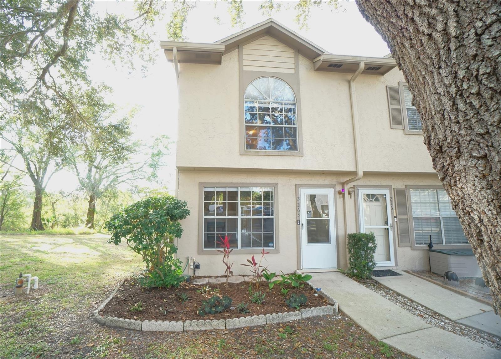 Photo of 2263 FLETCHERS POINT CIRCLE TAMPA FL 33613