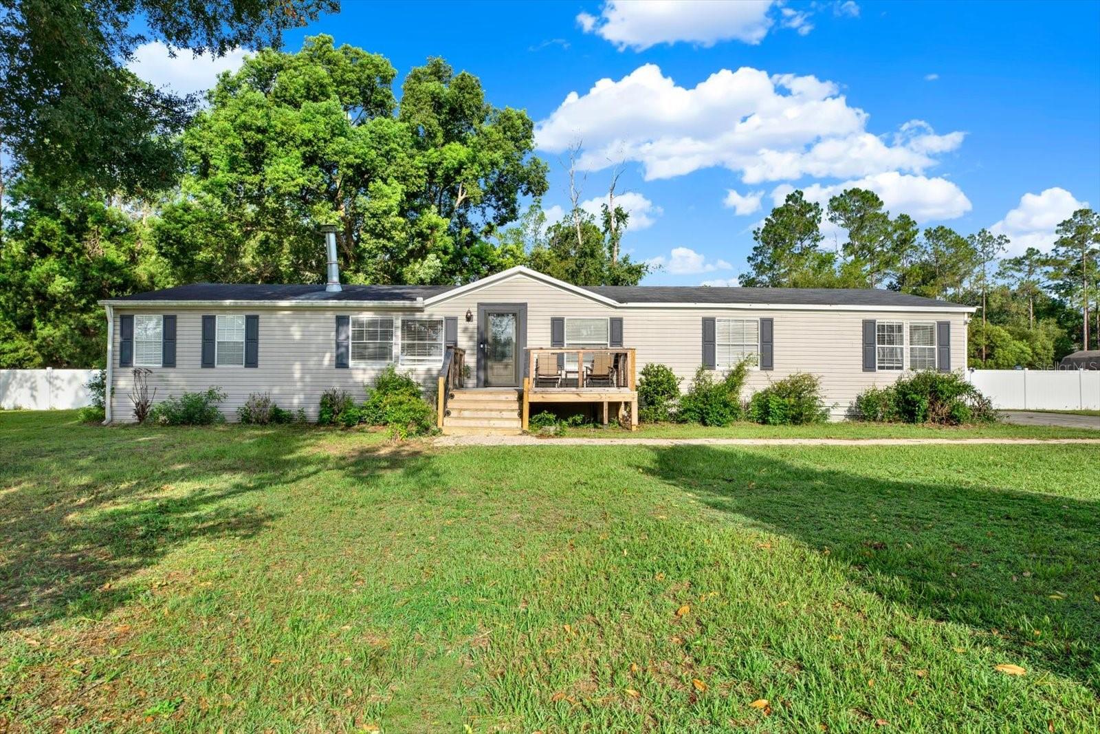 Photo of 13611 MCINTOSH DRIVE DADE CITY FL 33525