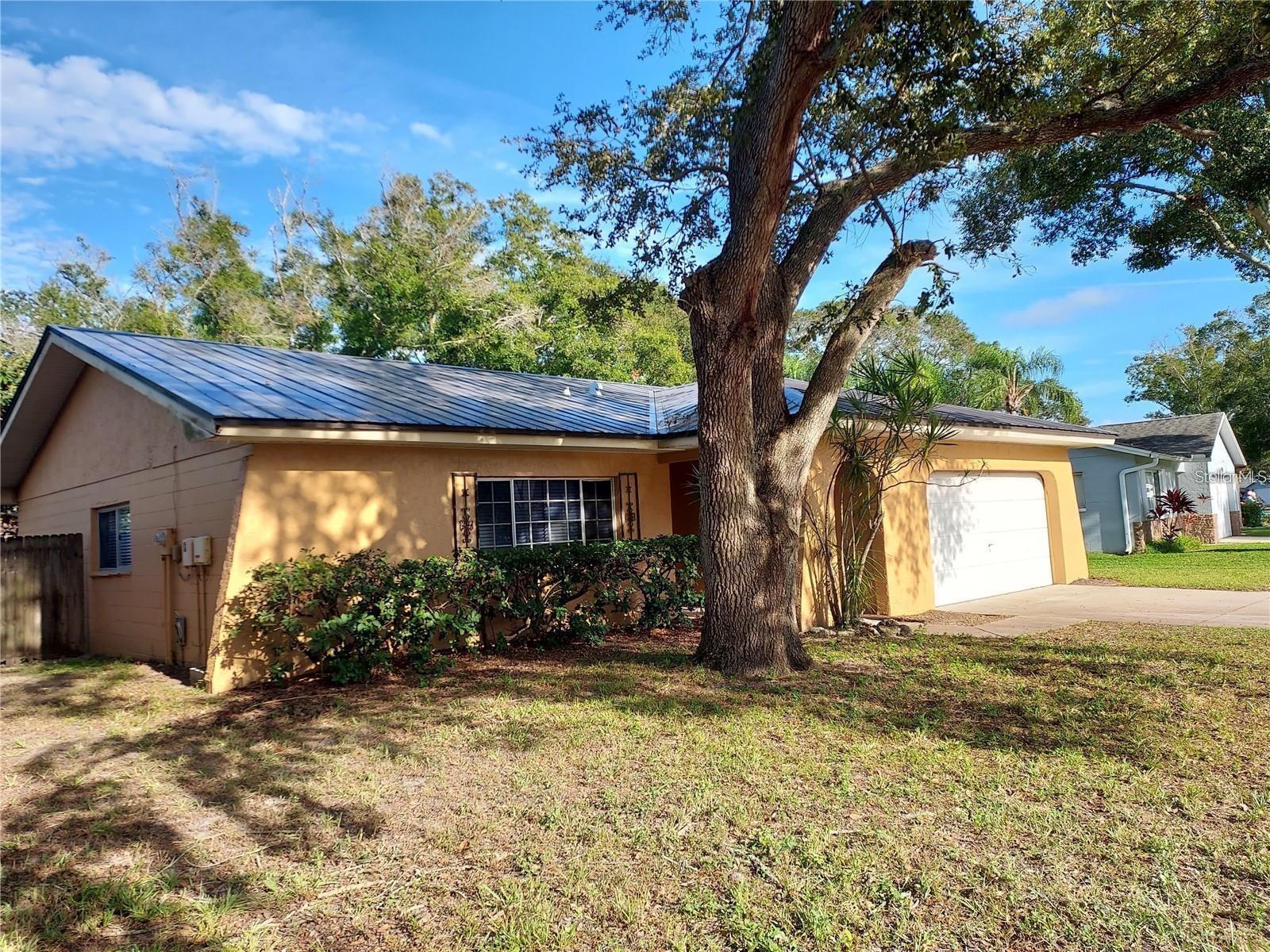 Photo of 2001 GROVELAND ROAD PALM HARBOR FL 34683