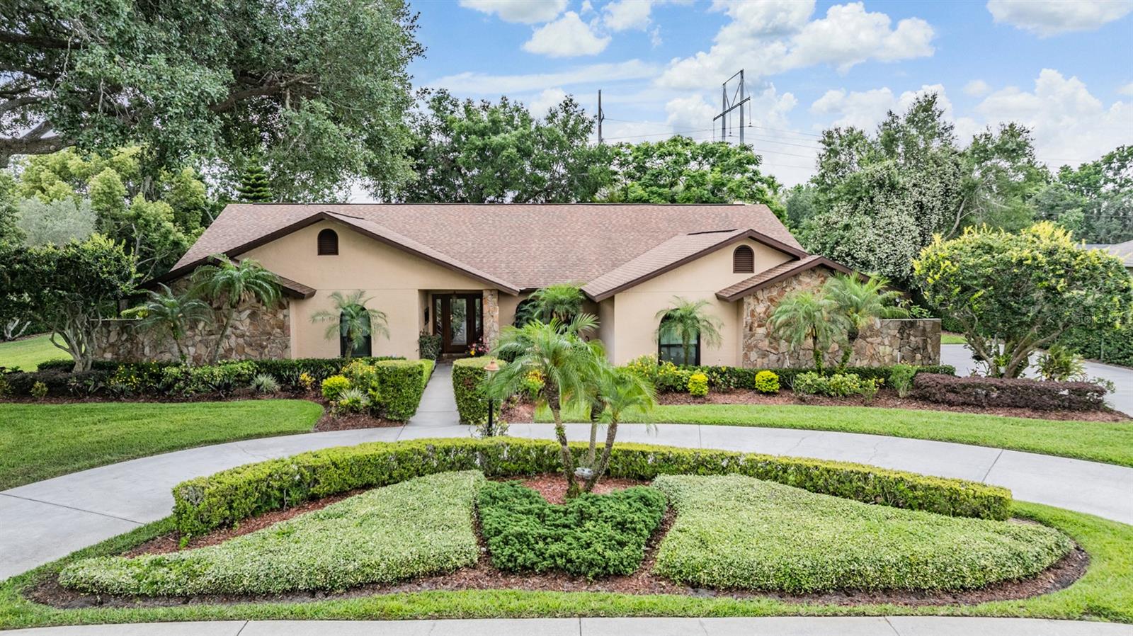 Photo of 13203 SPINDLEWYCK COVE RIVERVIEW FL 33569