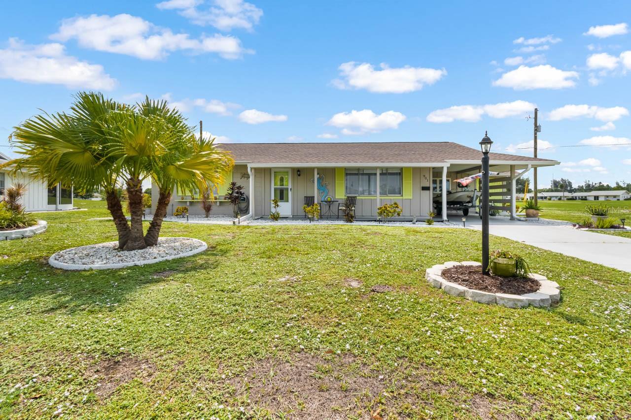 Photo of 901 HACIENDA DRIVE SUN CITY CENTER FL 33573