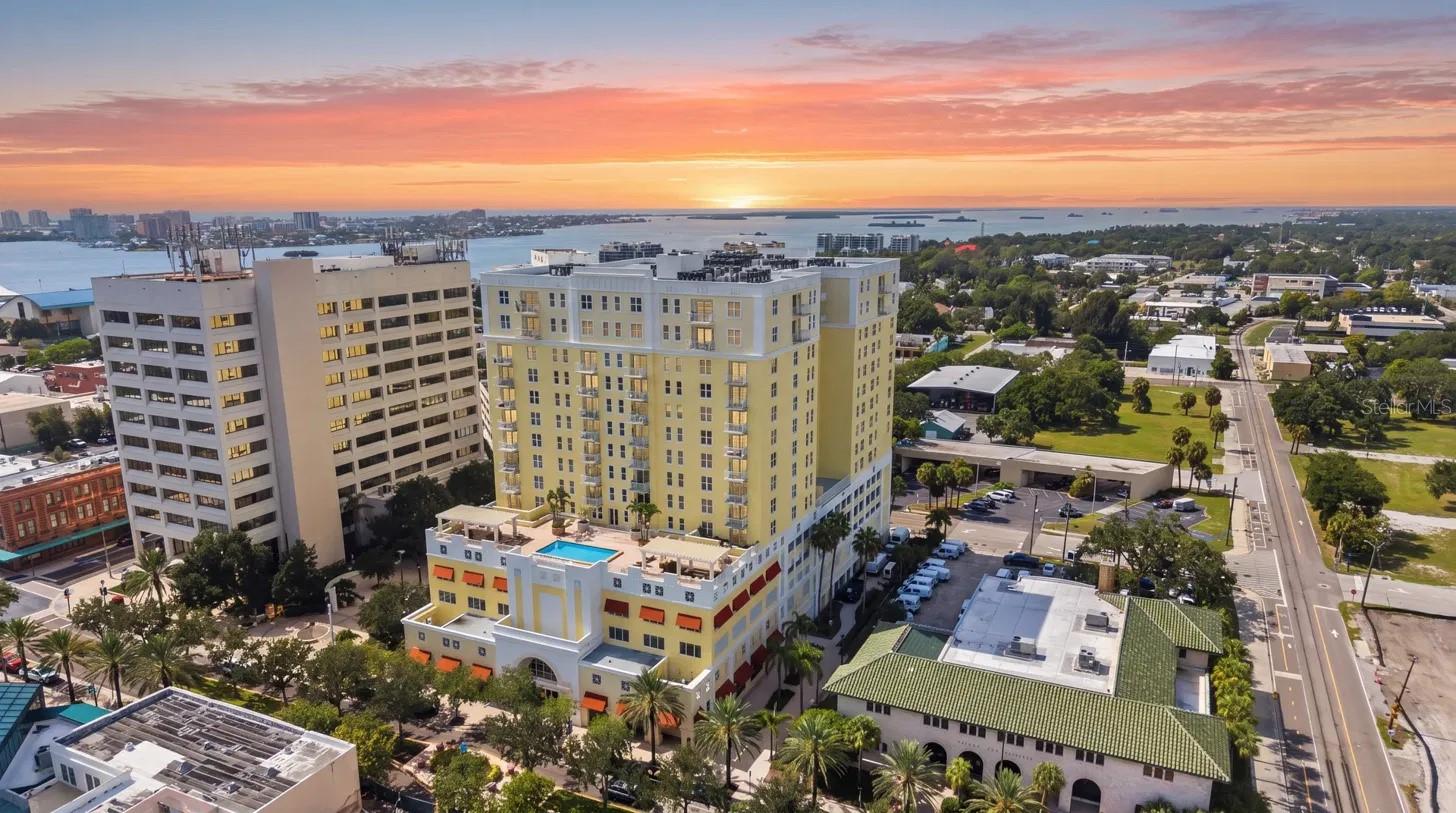 Photo of 628 CLEVELAND STREET #1507 CLEARWATER FL 33755