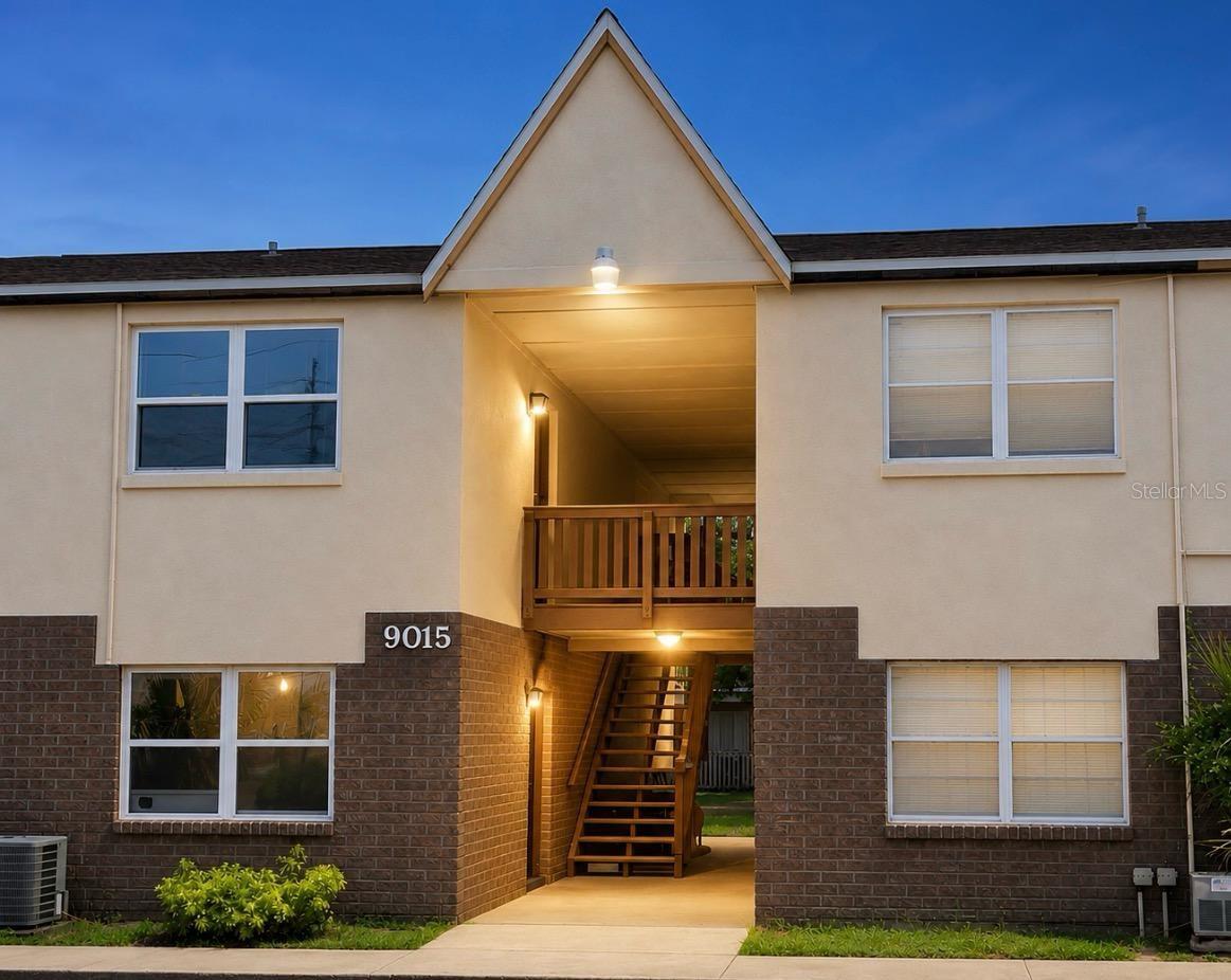 Photo of 9015 WESTCHESTER CIRCLE #34 TAMPA FL 33604