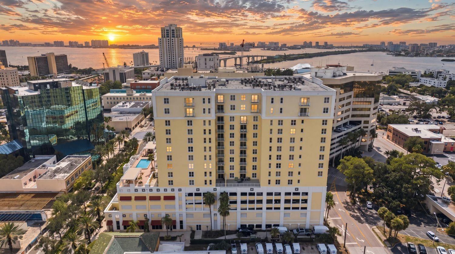 Photo of 628 CLEVELAND STREET #1211 CLEARWATER FL 33755