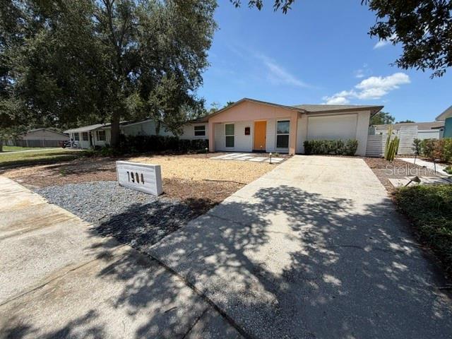 Photo of 7904 WOODVINE CIRCLE TAMPA FL 33615