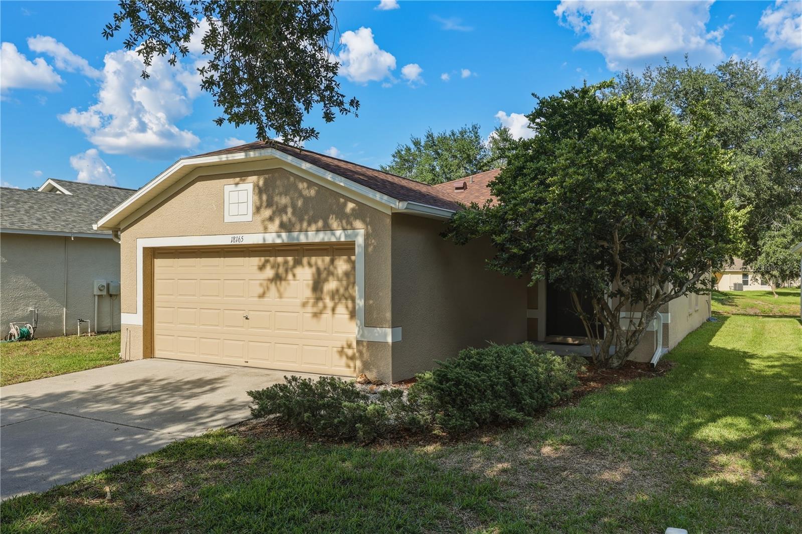 Photo of 18165 CANAL POINTE STREET TAMPA FL 33647