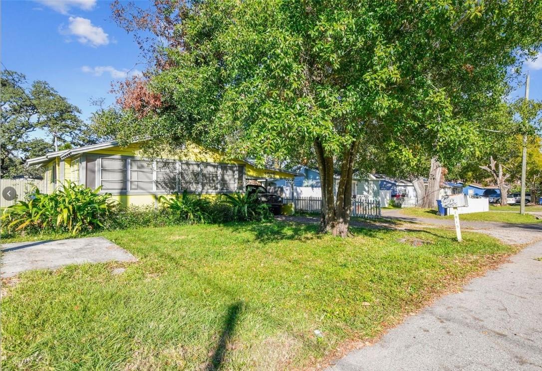 Photo of 1915 W FERN STREET TAMPA FL 33604