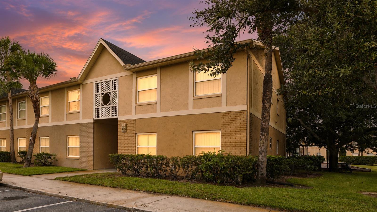 Photo of 9902 TURF WAY #6 ORLANDO FL 32837