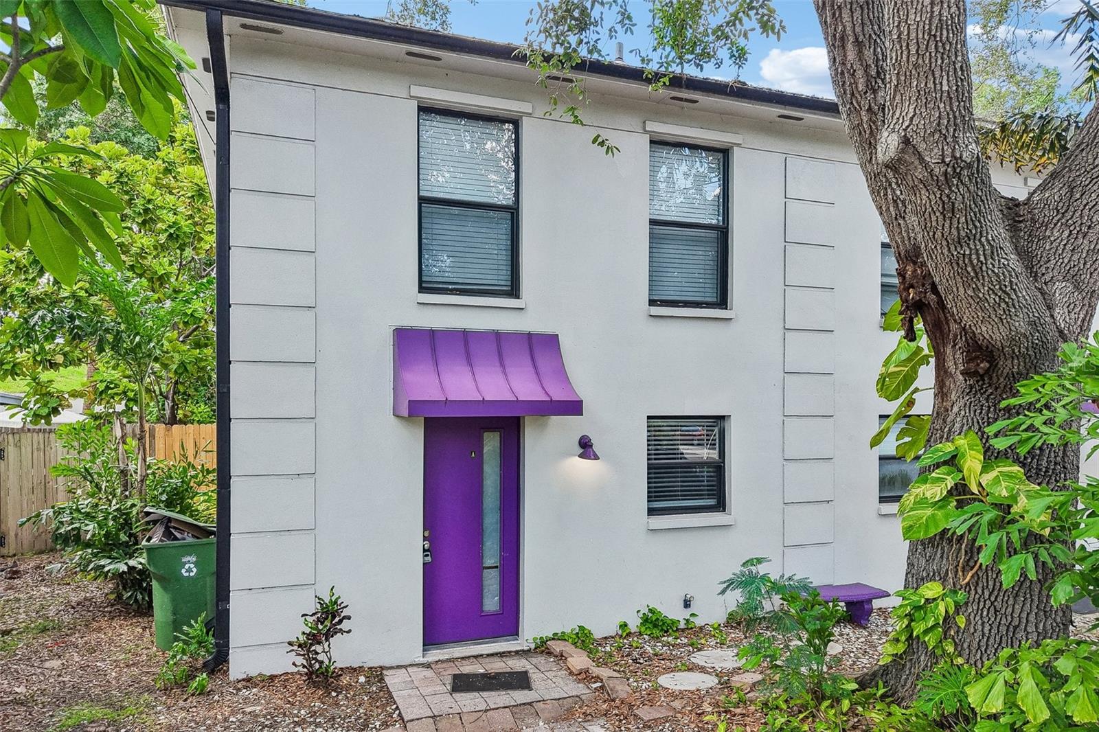 Photo of 2417 W STROUD AVENUE TAMPA FL 33629