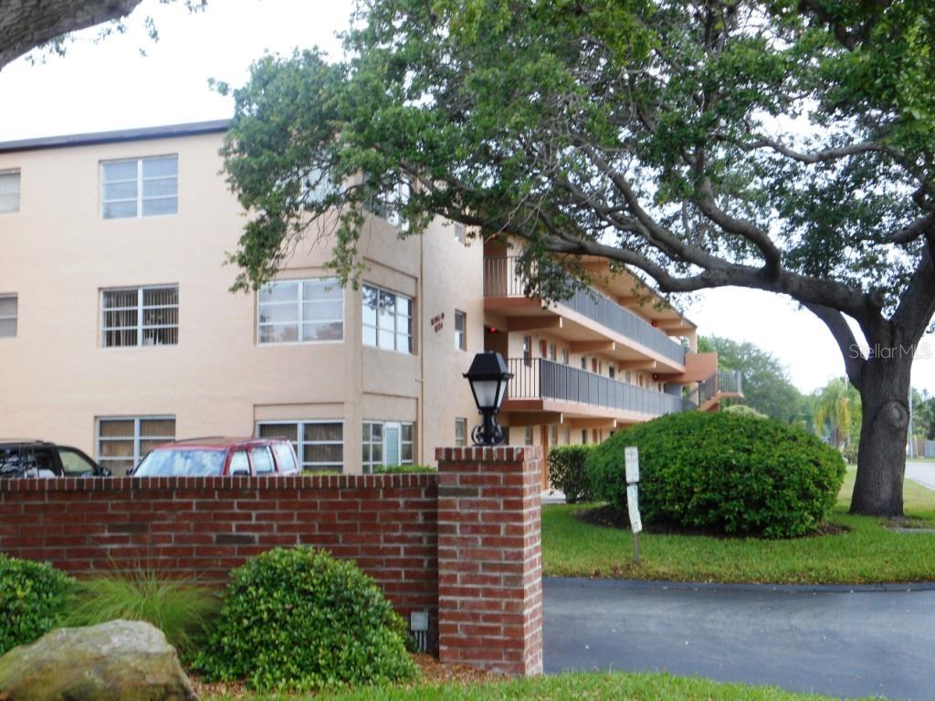 Photo of 4600 98TH WAY #306 ST PETERSBURG FL 33708