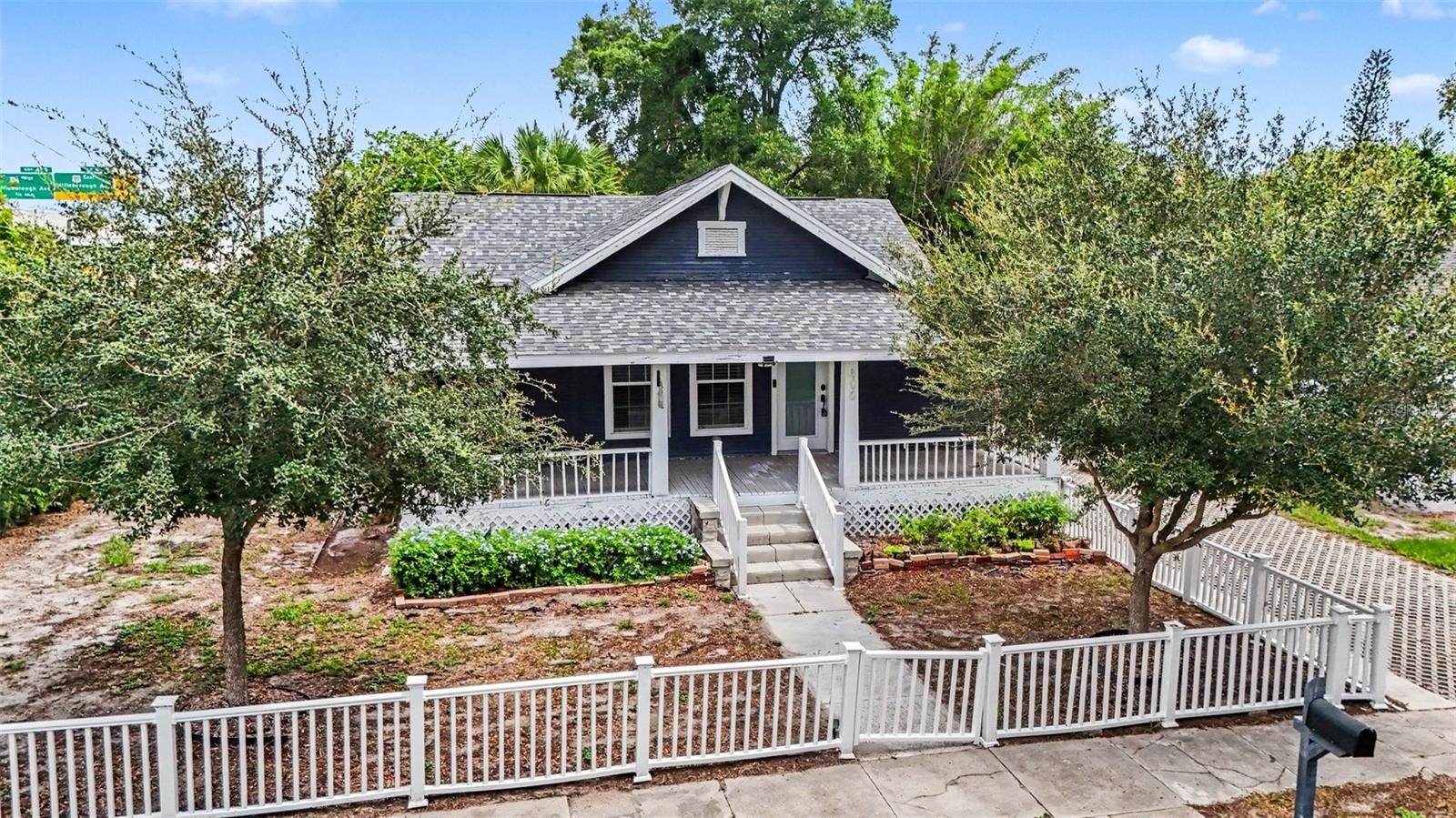 Photo of 800 E GENESEE STREET TAMPA FL 33603