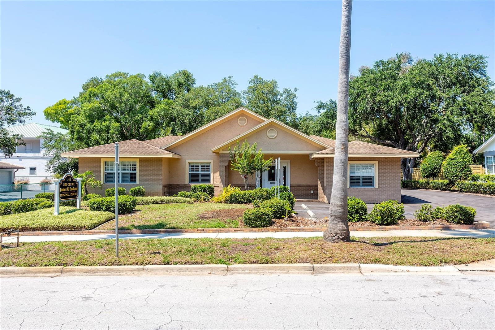 Photo of 310 WILDWOOD WAY BELLEAIR FL 33756