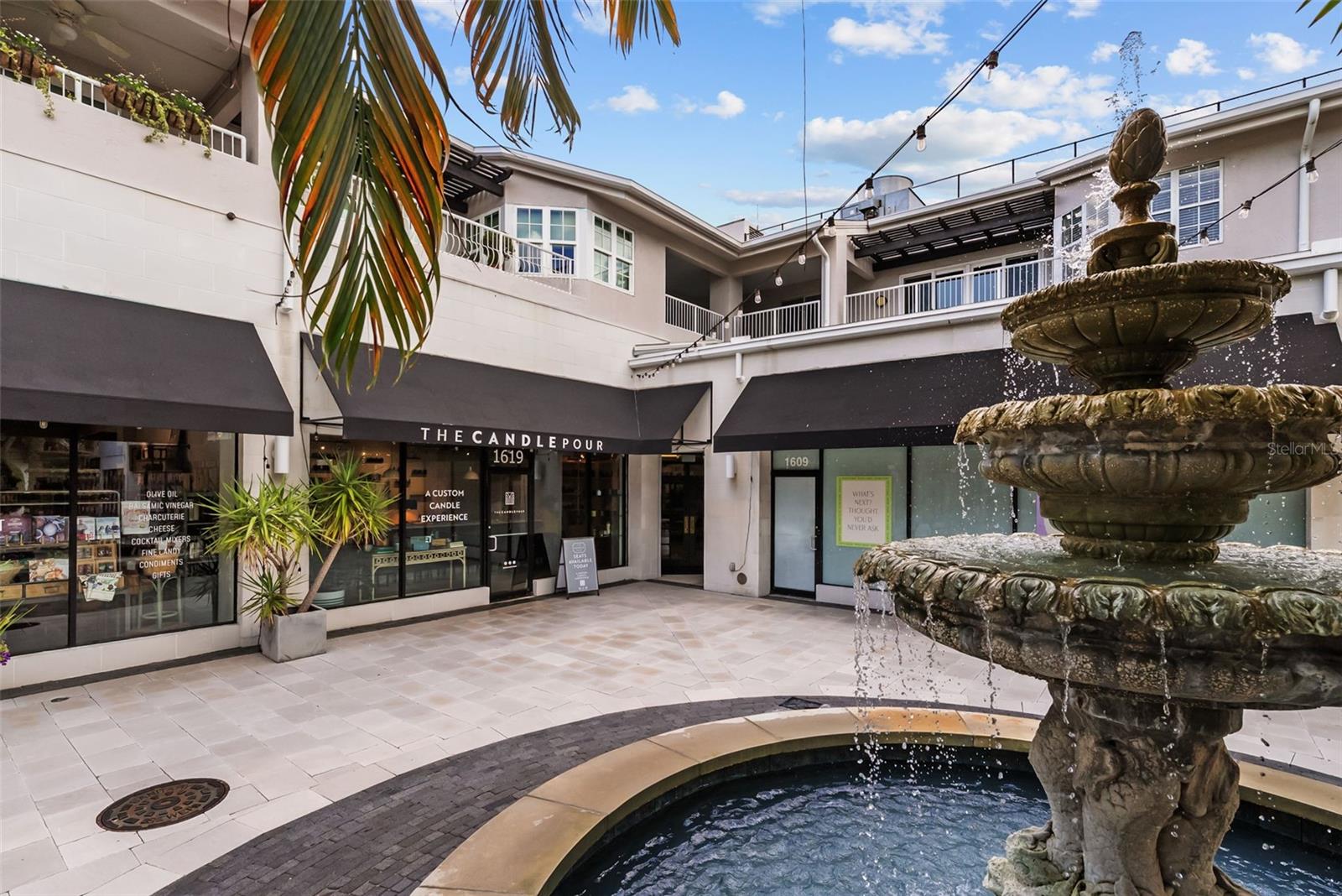 Photo of 1647 W SNOW CIRCLE #204 TAMPA FL 33606