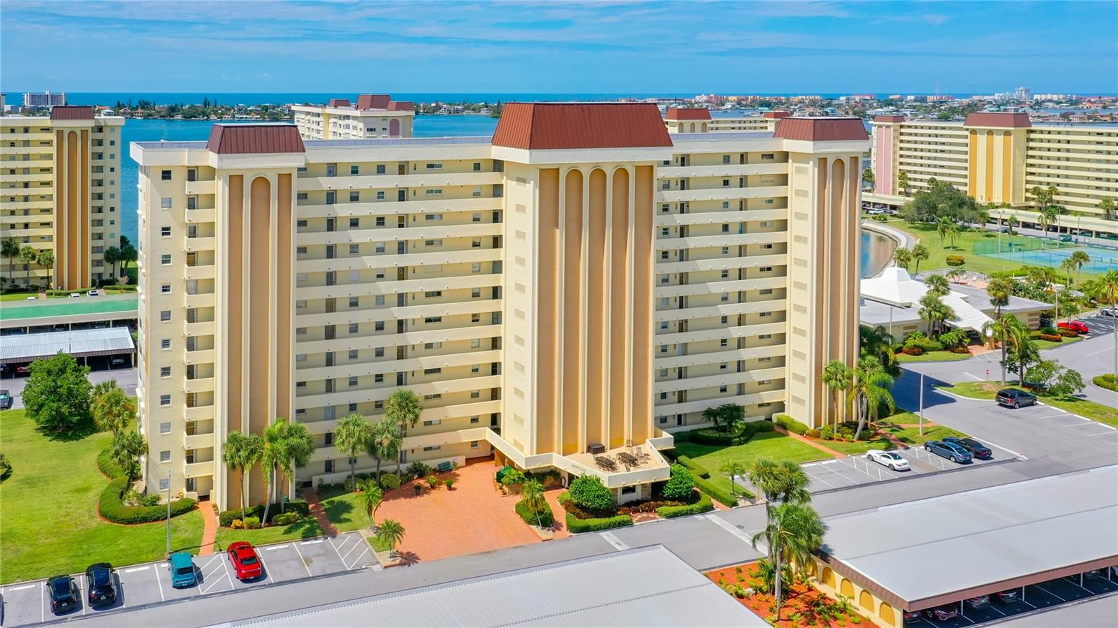 Photo of 4575 COVE CIRCLE #309 ST PETERSBURG FL 33708