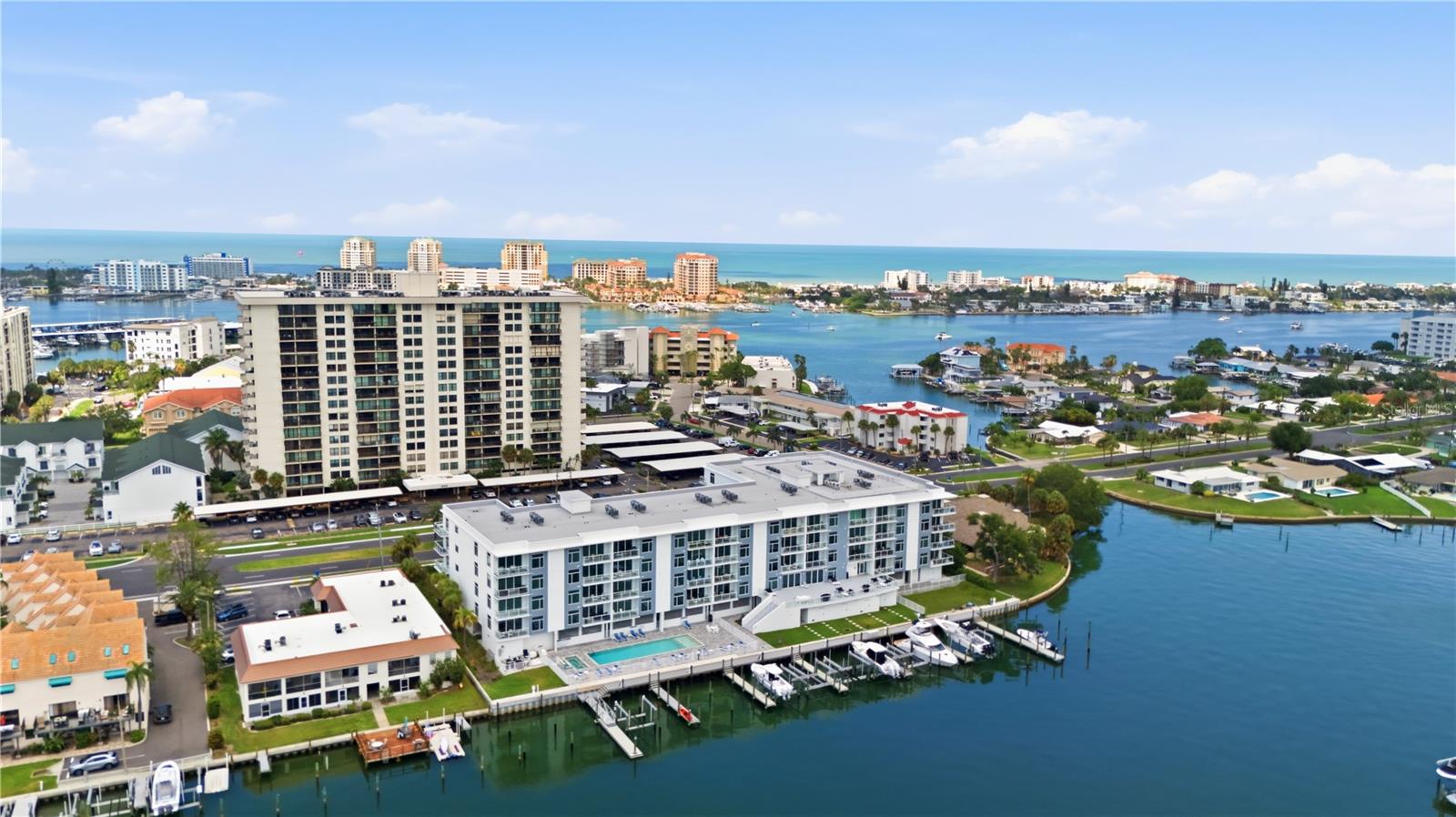 Photo of 415 ISLAND WAY #204 CLEARWATER FL 33767