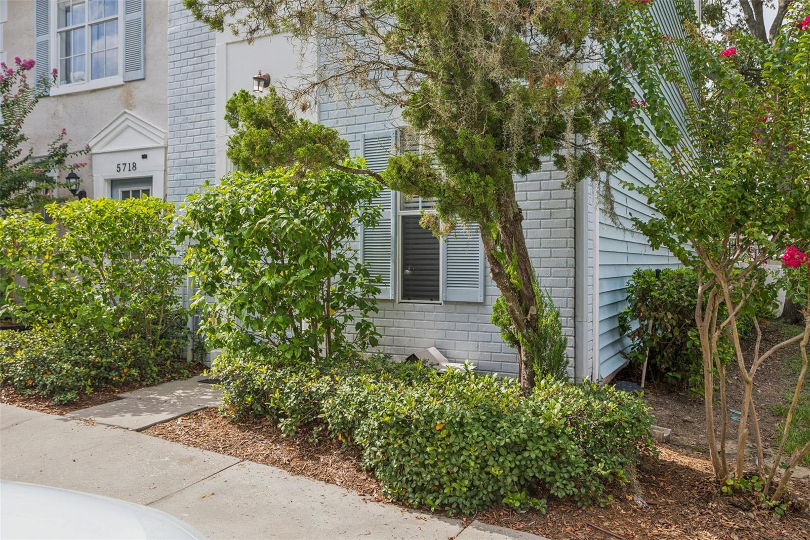 Photo of 5720 DALDEN DRIVE #5720 TAMPA FL 33617