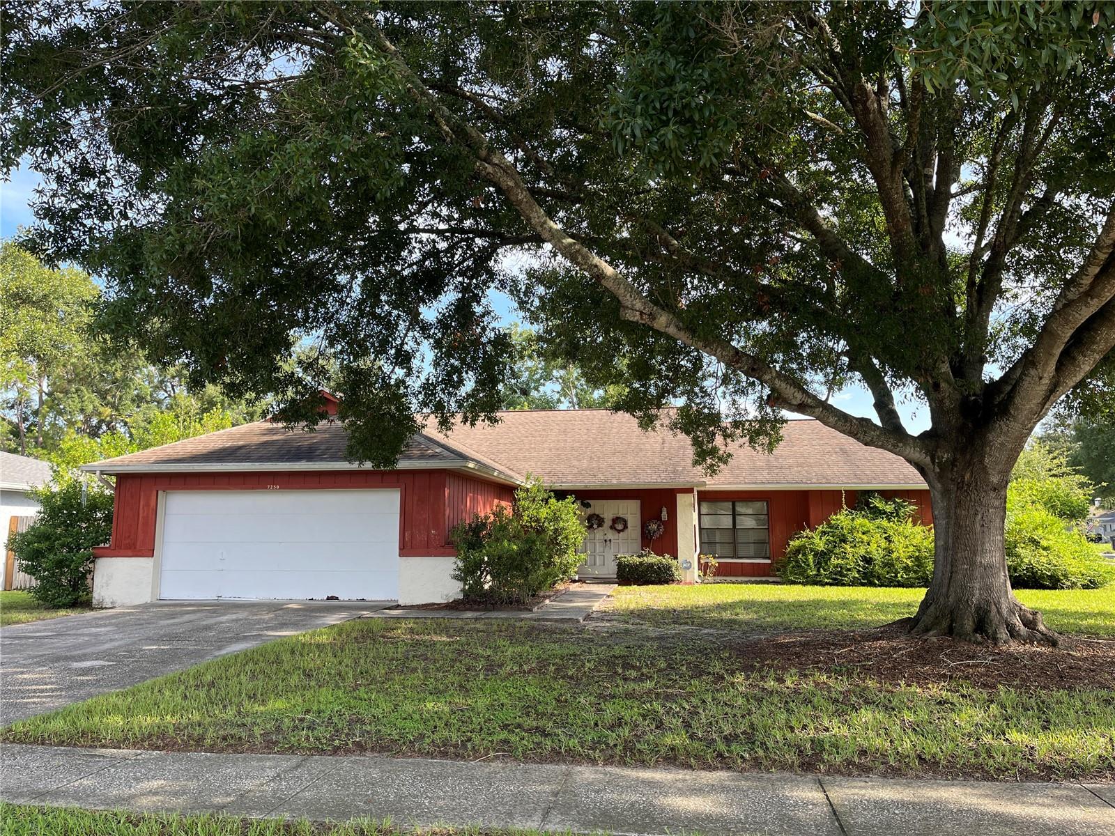 Photo of 7250 WOODBROOK DR TAMPA FL 33625