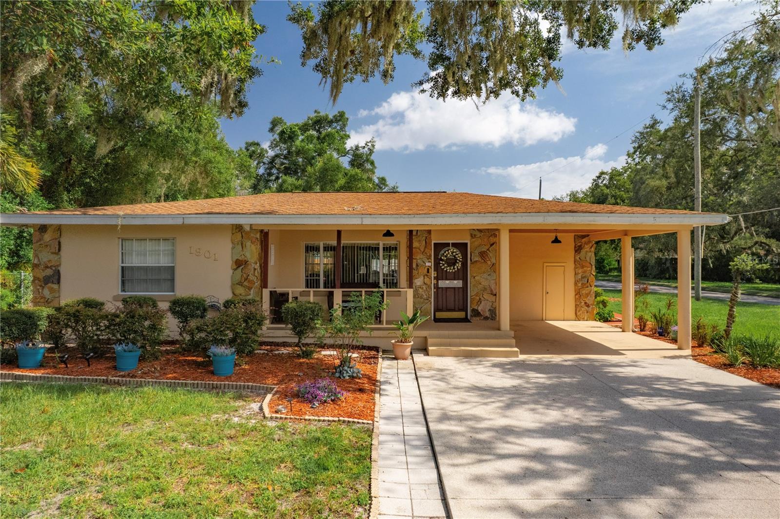 Photo of 1901 E PARIS STREET TAMPA FL 33610