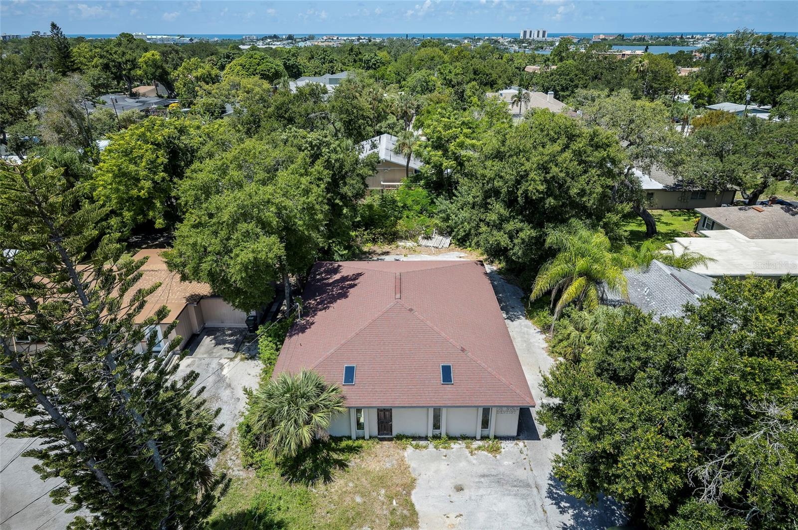 Photo of 12596 INDIAN ROCKS ROAD LARGO FL 33774