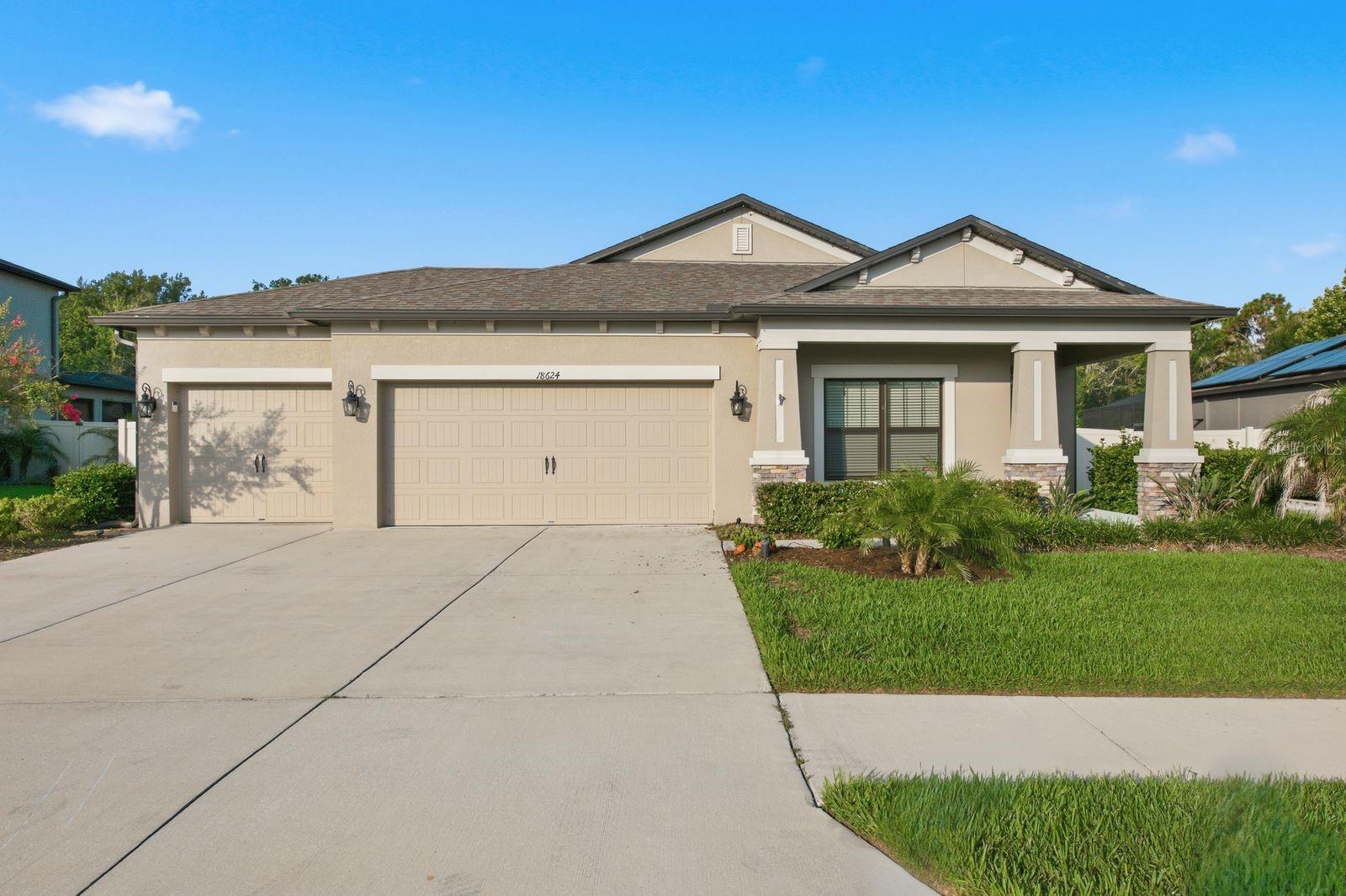 Photo of 18624 MALINCHE LOOP SPRING HILL FL 34610