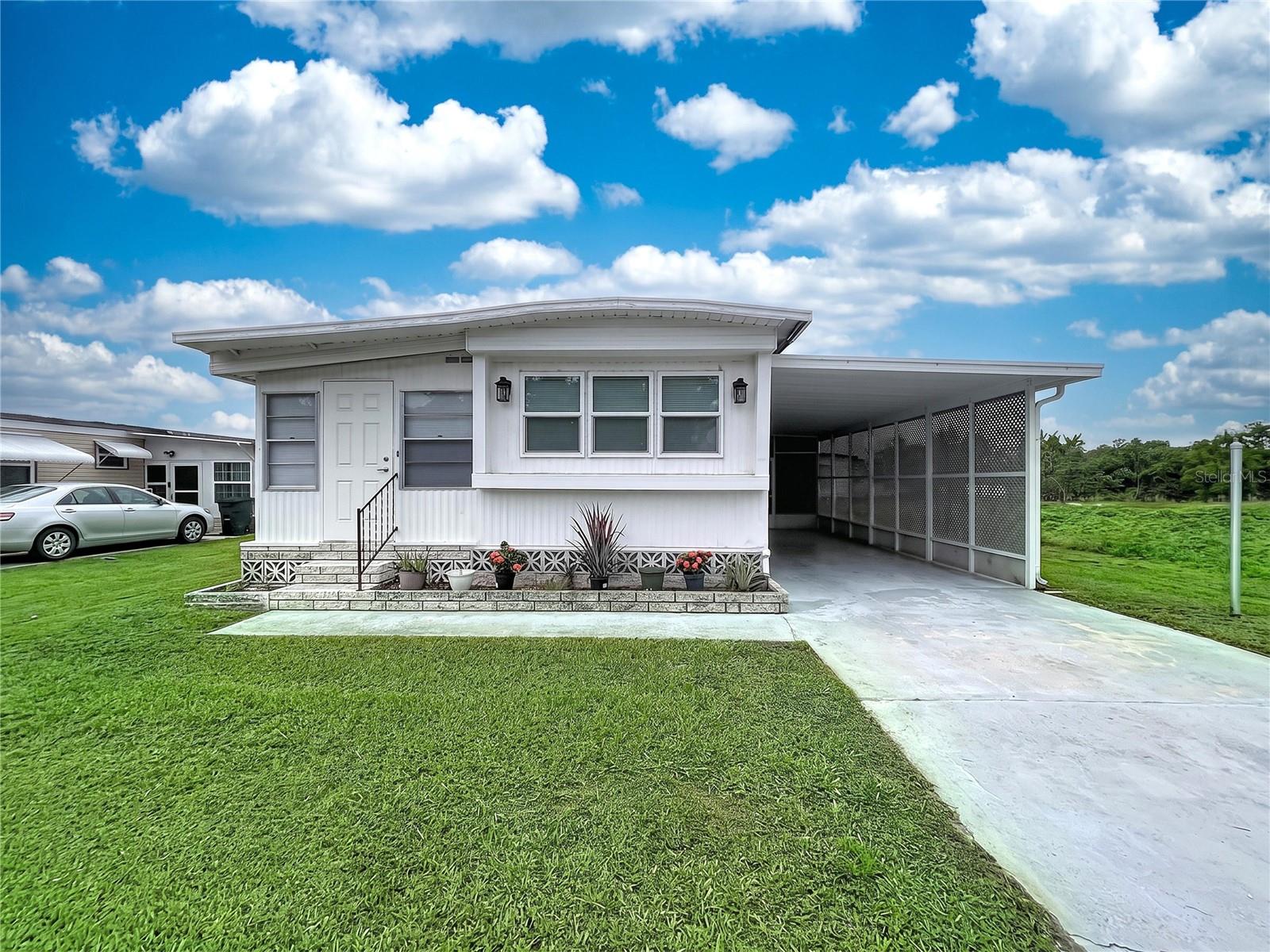 Photo of 6965 FORT KING ROAD ZEPHYRHILLS FL 33541