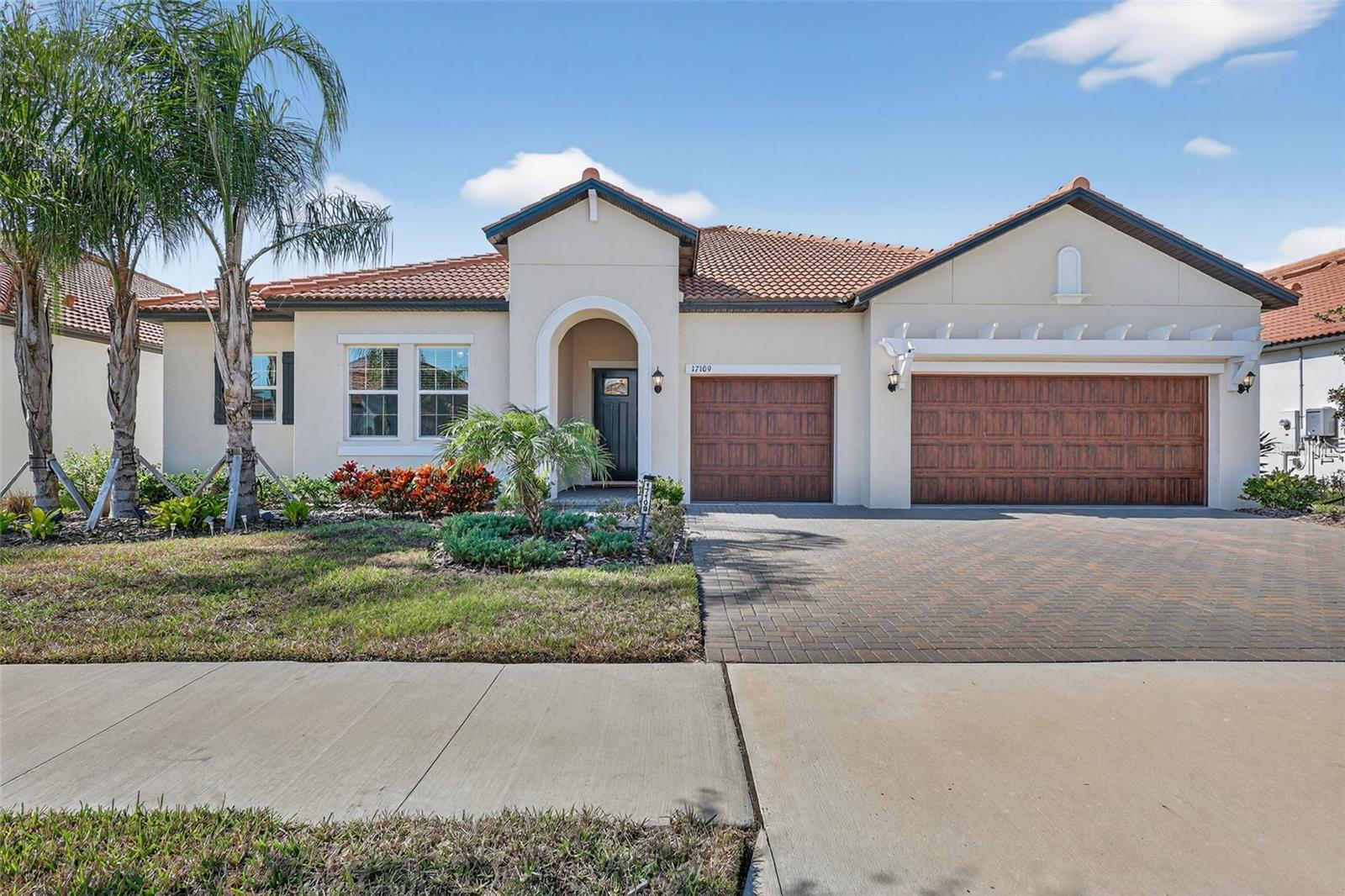Photo of 17109 STAR BANKS STREET WIMAUMA FL 33598