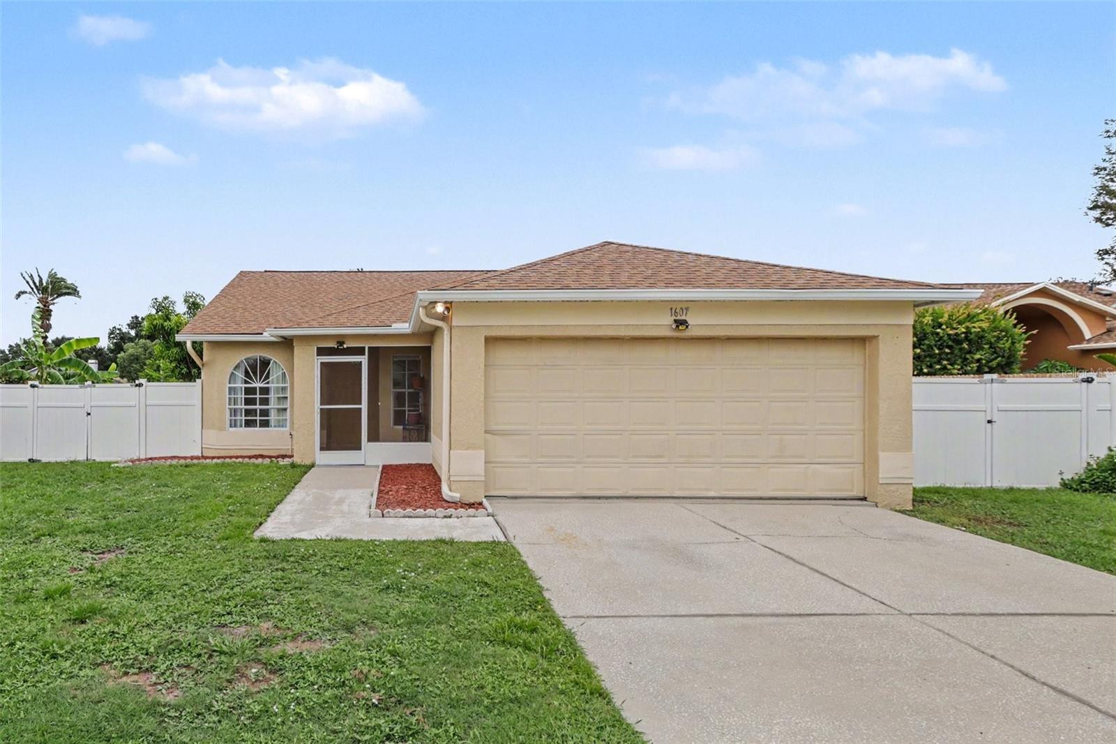 Photo of 1607 WIDELAKE COURT BRANDON FL 33511