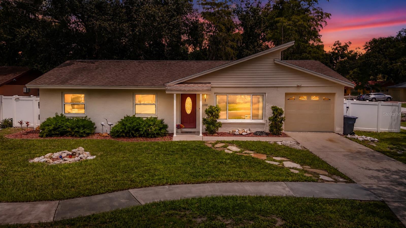Photo of 11007 AIRVIEW DRIVE TAMPA FL 33625
