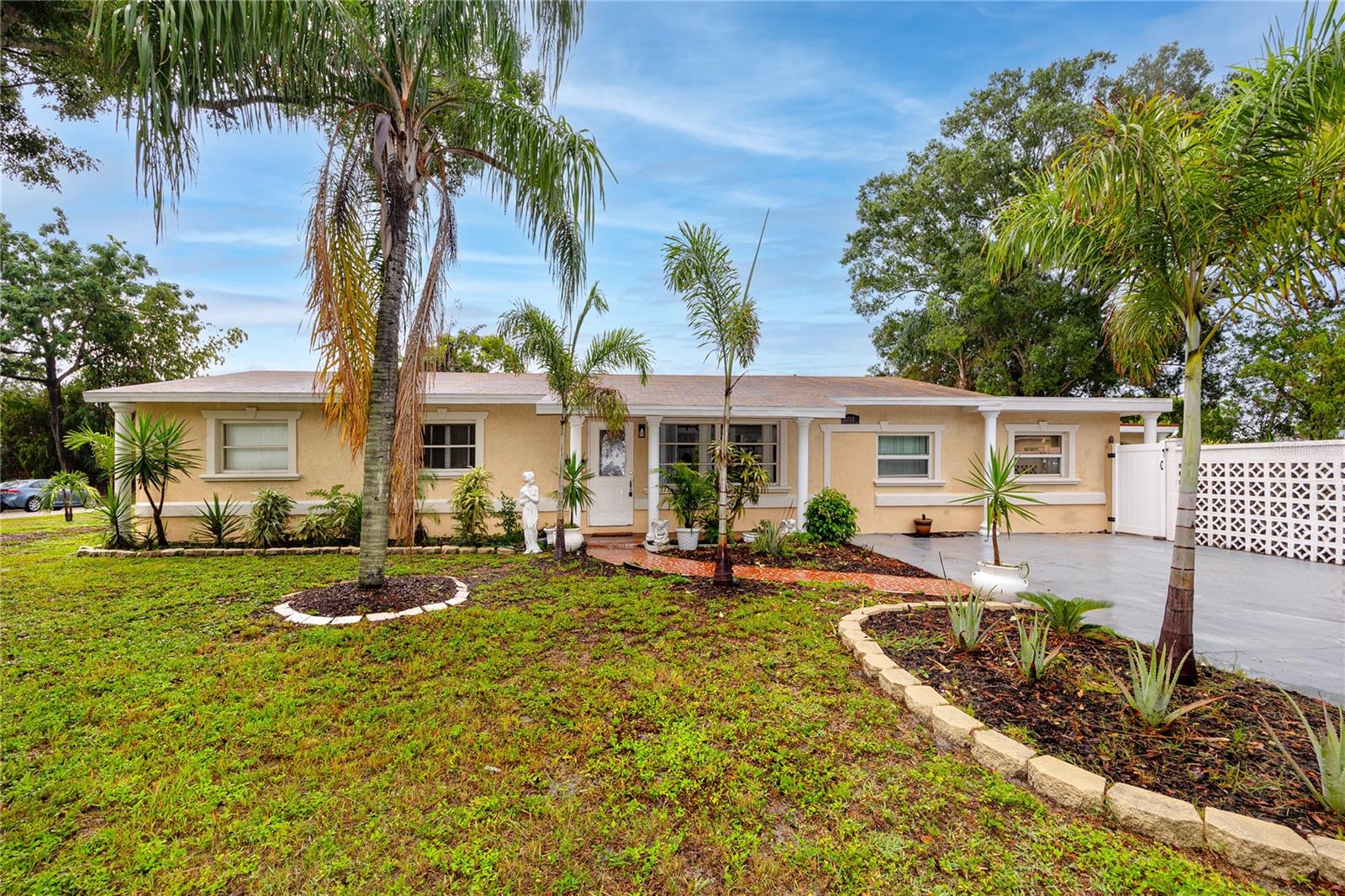 Photo of 755 43RD STREET ST PETERSBURG FL 33713