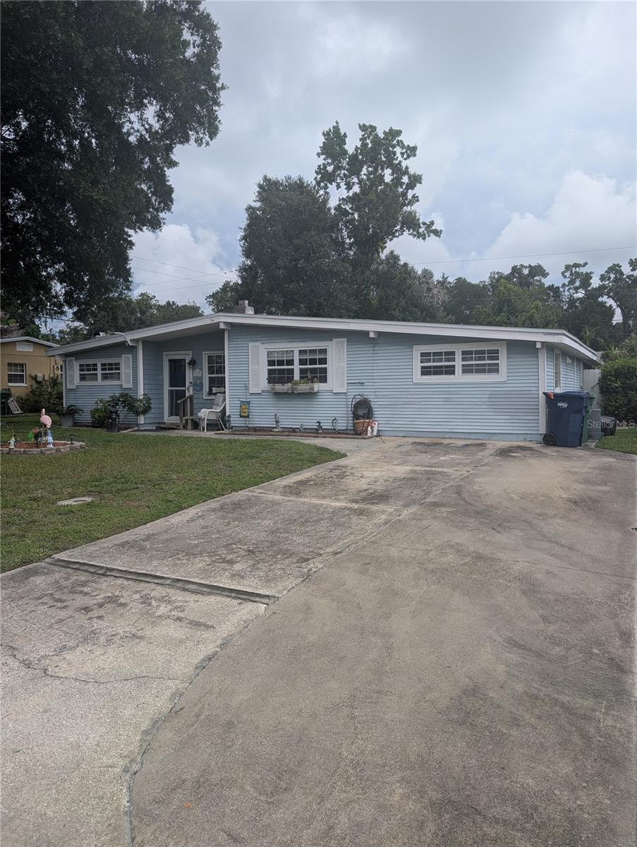 Photo of 1529 W RIVER LANE TAMPA FL 33603