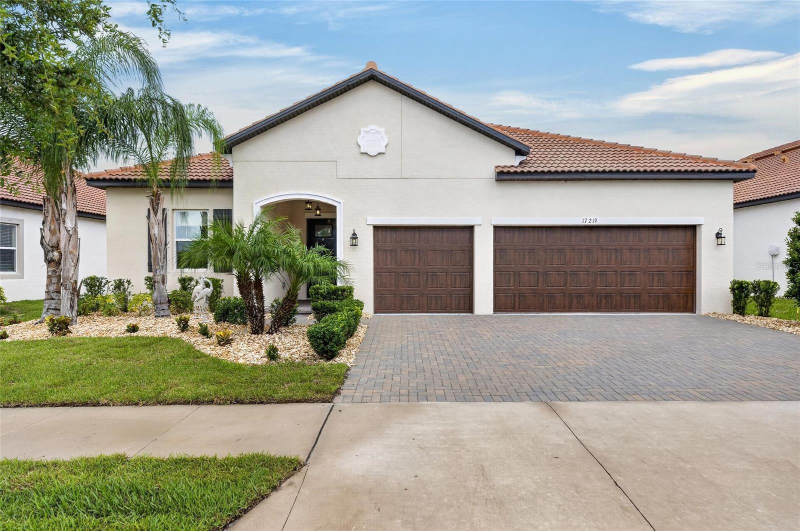 Photo of 17219 SCUBA CREST STREET WIMAUMA FL 33598