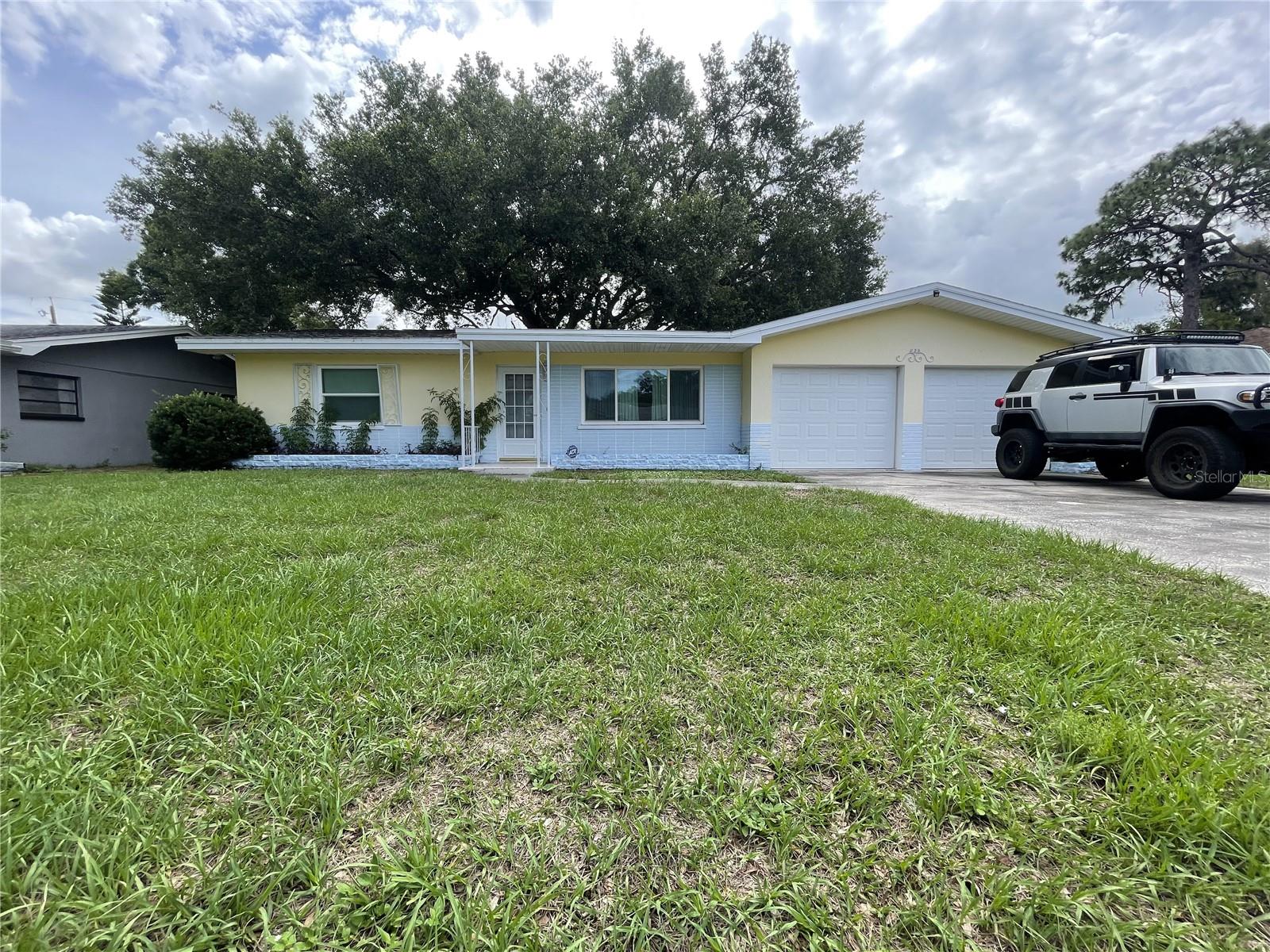 Photo of 635 DEVILLE DRIVE LARGO FL 33771