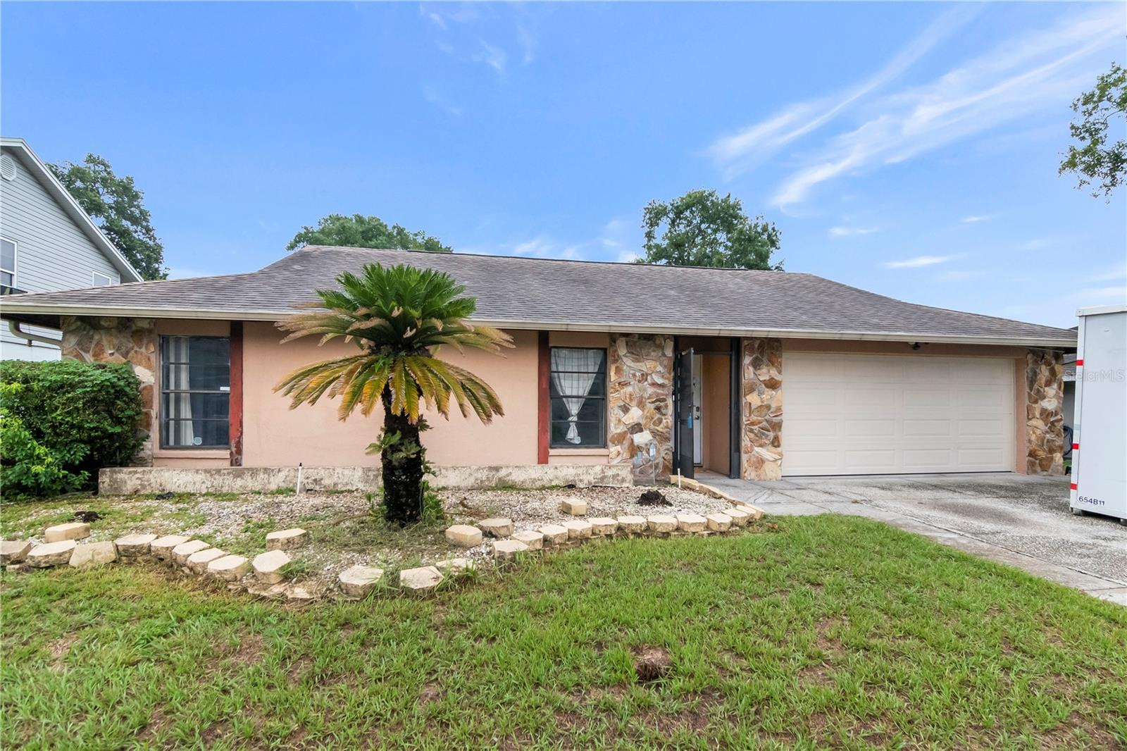 Photo of 13613 OLD FARM DRIVE TAMPA FL 33625