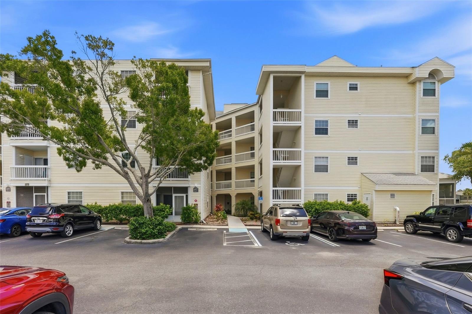 Photo of 6817 STONES THROW CIRCLE #17208 ST PETERSBURG FL 33710