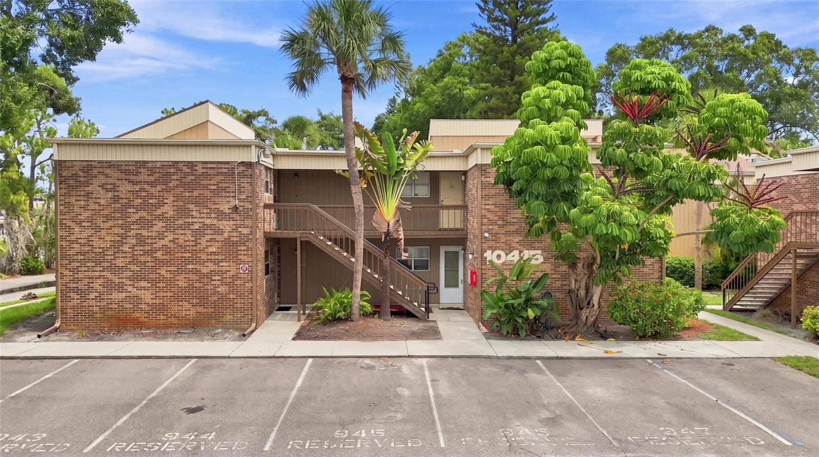 Photo of 10415 CARROLLBROOK CIRCLE #207 TAMPA FL 33618