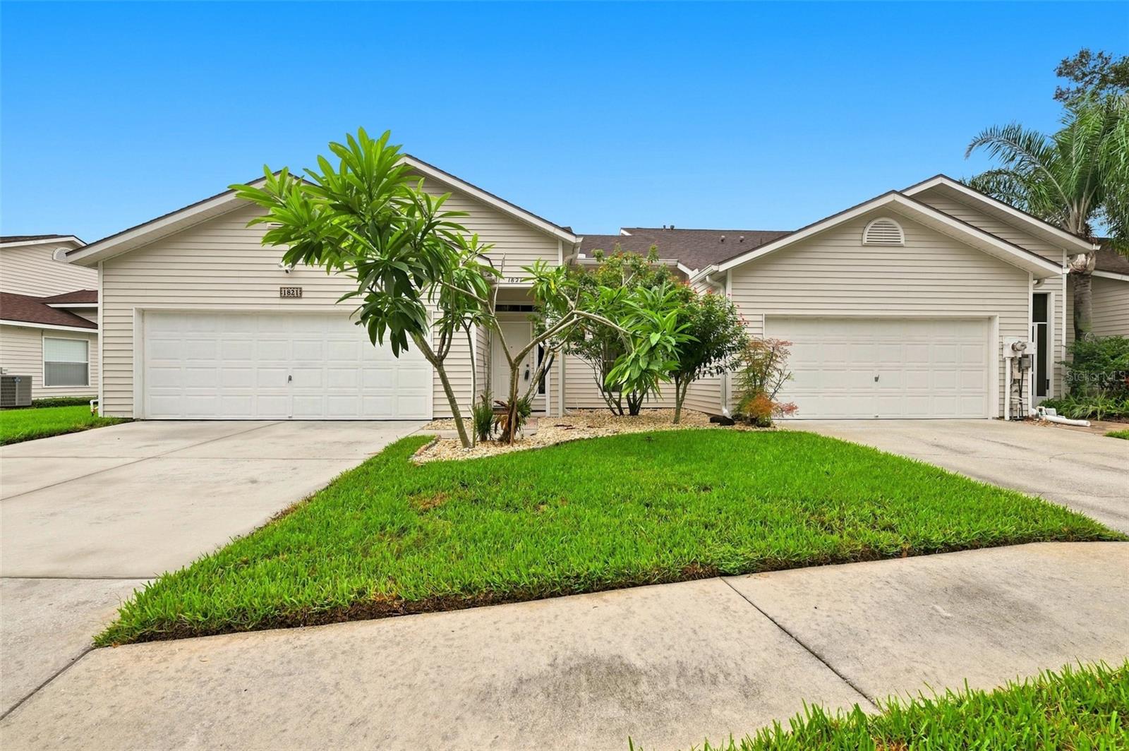Photo of 1821 LAKE HERON DRIVE LUTZ FL 33549