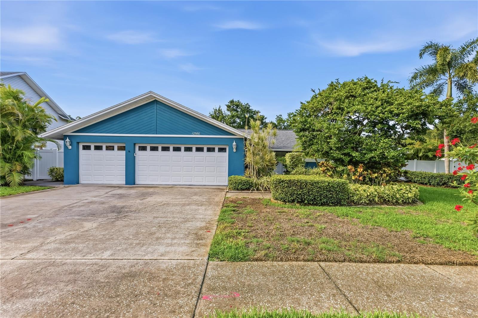 Photo of 12580 FRANK DRIVE SEMINOLE FL 33776