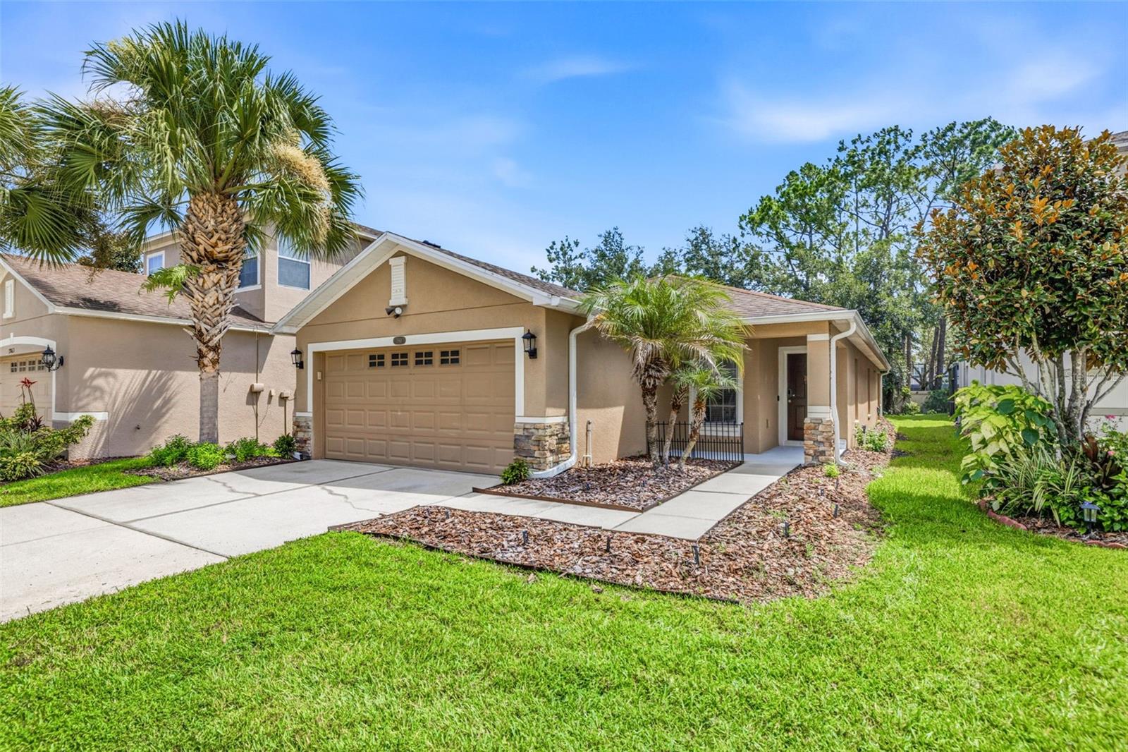 Photo of 7861 TUSCANY WOODS DRIVE TAMPA FL 33647