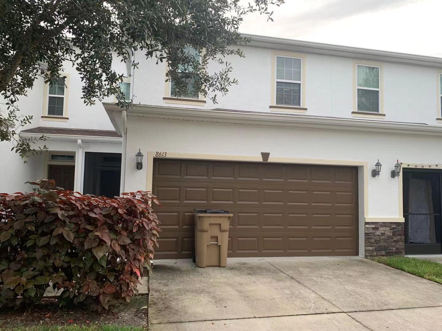 Photo of 8613 ANDALUCIA FIELD DRIVE TAMPA FL 33637