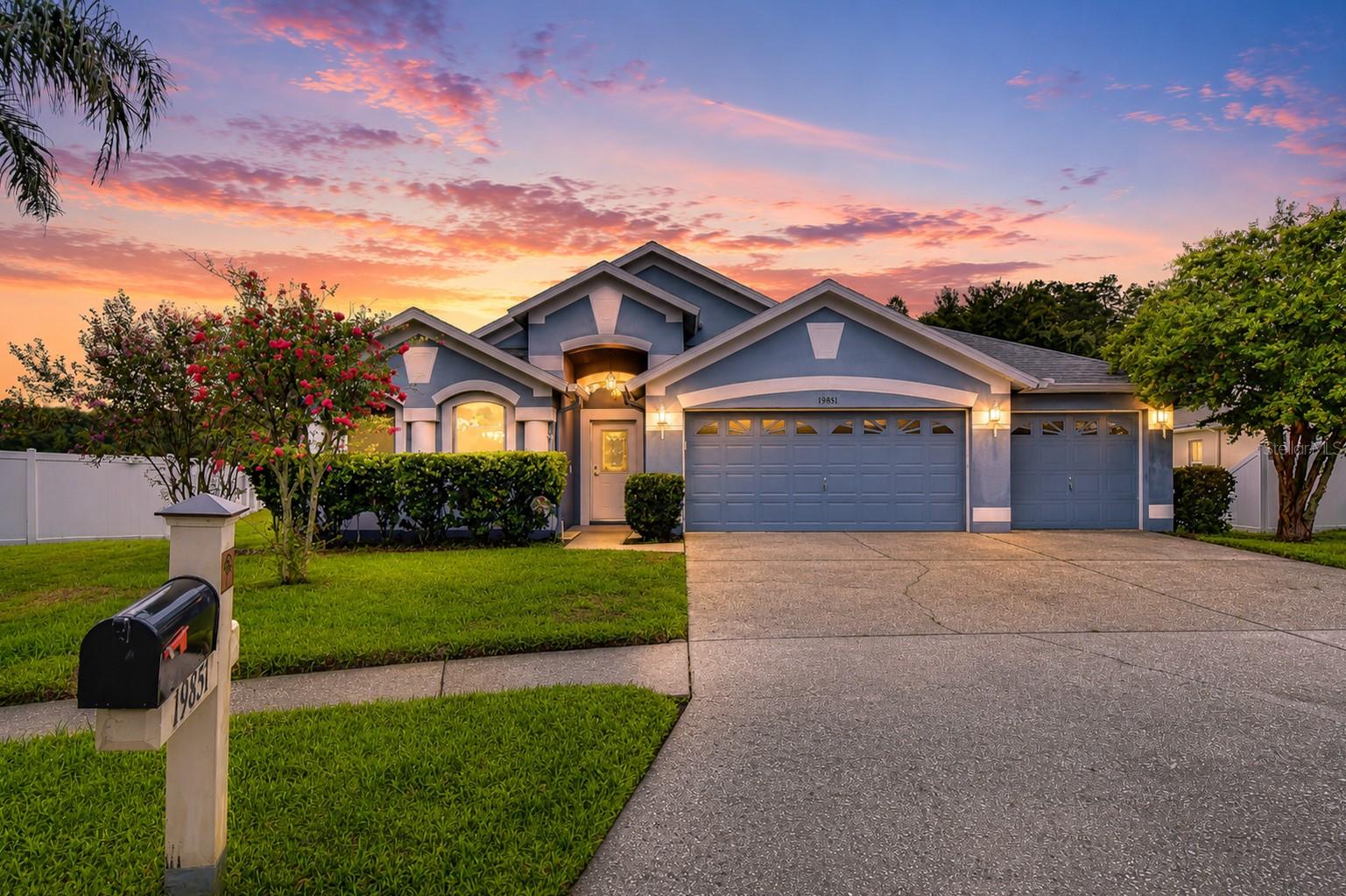 Photo of 19851 ELLENDALE DRIVE LAND O LAKES FL 34638