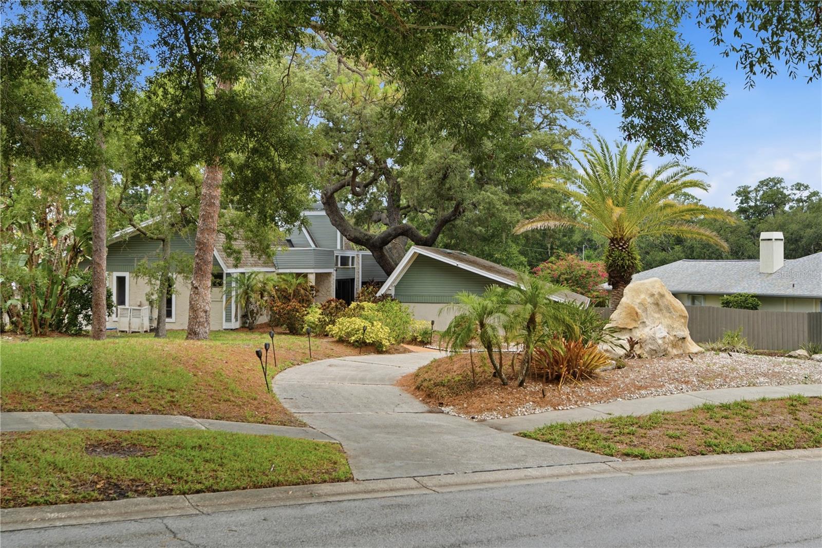 Photo of 2860 BRIARWOOD LANE PALM HARBOR FL 34683