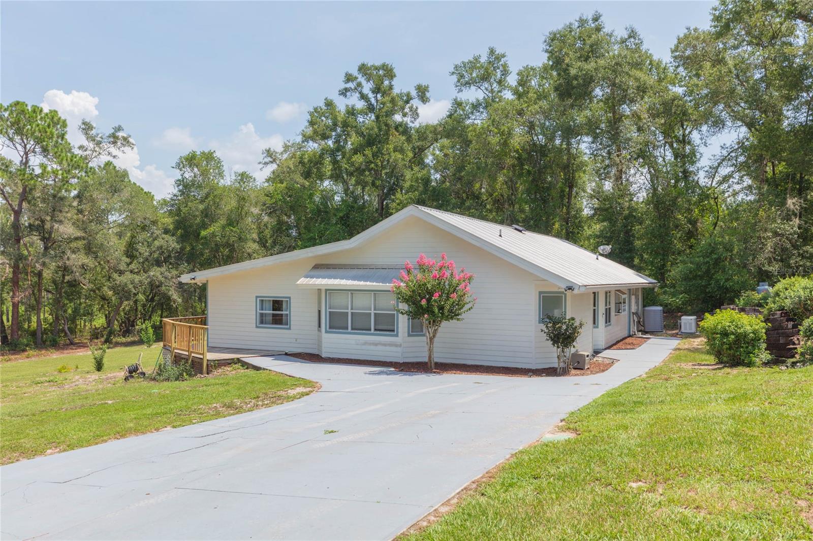 Photo of 34299 BELT DRIVE DADE CITY FL 33523