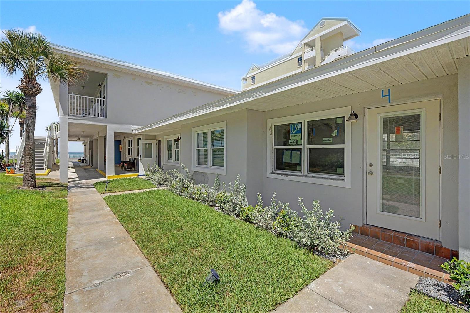 Photo of 16850 GULF BOULEVARD #4 NORTH REDINGTON BEACH FL 33708
