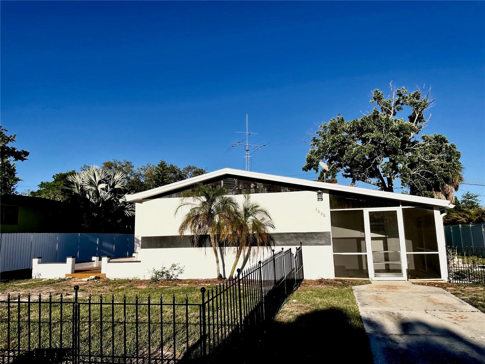 Photo of 4608 S HESPERIDES STREET TAMPA FL 33611