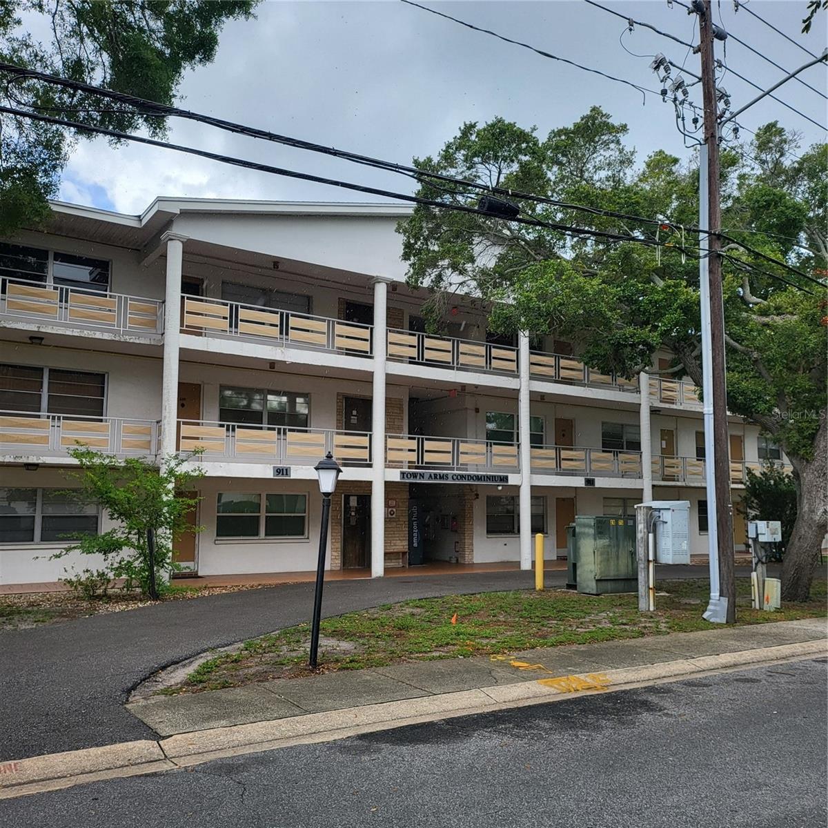 Photo of 911 WASHINGTON AVENUE #218 LARGO FL 33770