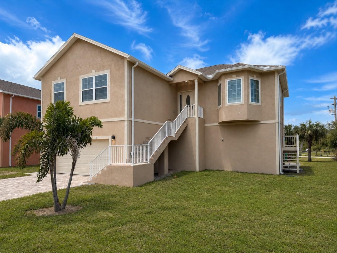 Photo of 1083 S POINTE ALEXIS DRIVE TARPON SPRINGS FL 34689