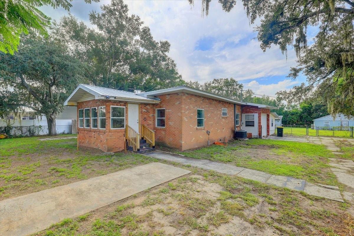 Photo of 2557 K VILLE AVENUE AUBURNDALE FL 33823